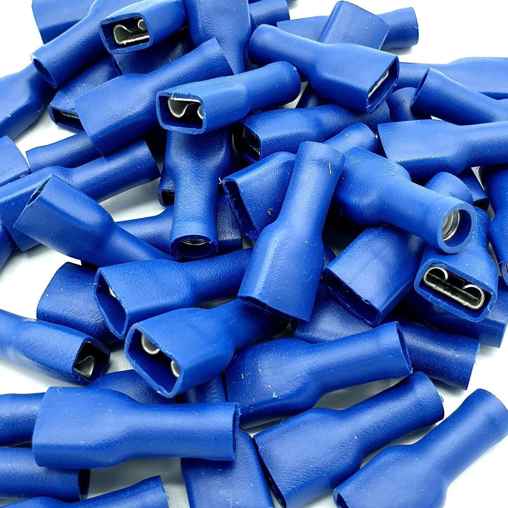 100 x Blue Insulated Female Push-On Disconnects Terminals Electrical Consumables