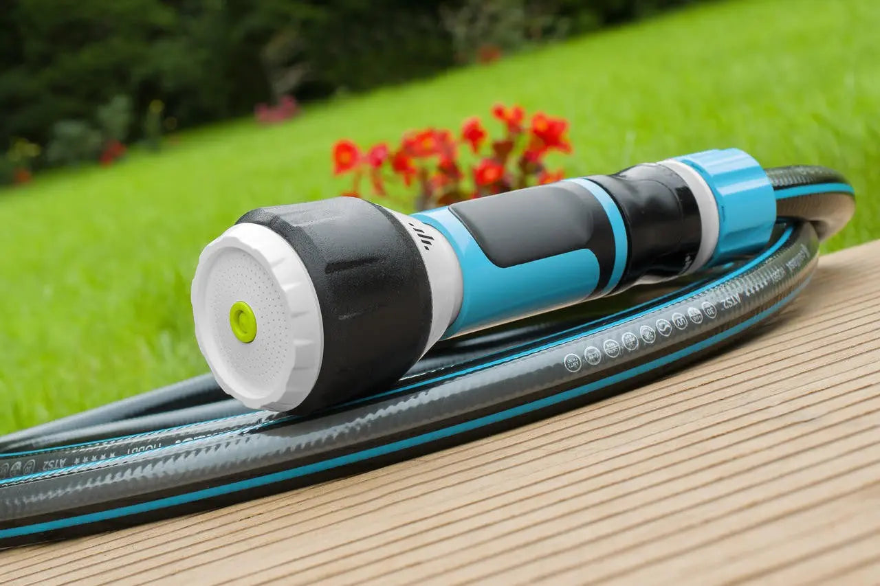 Garden Sprinkler Adjustable Water Flow Regulation - Hose Gun Sprays